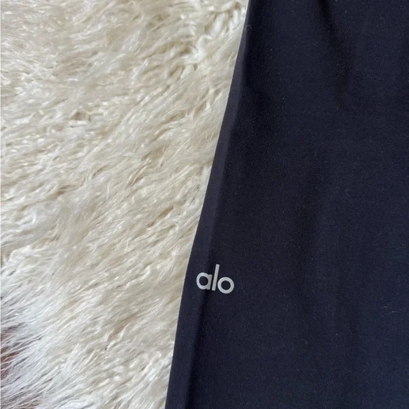 Alo Yoga High Rise Leggings Black - Picture 3 of 5